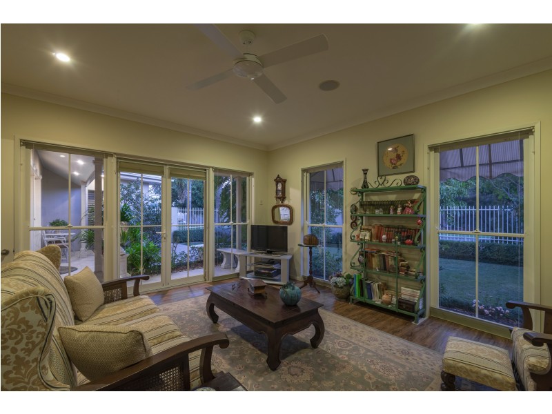 35 Baywater Dr, Twin Waters QLD 4564