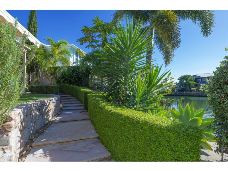 35 Baywater Dr, Twin Waters QLD 4564