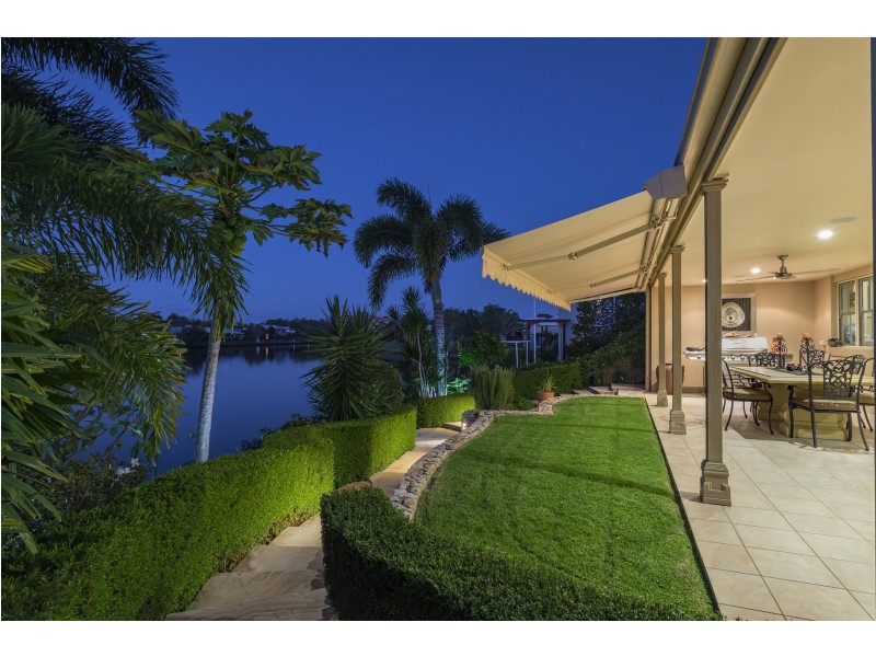 35 Baywater Dr, Twin Waters QLD 4564