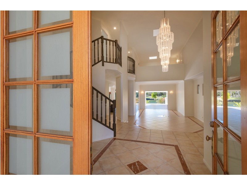 14/Spinifix Place, Twin Waters QLD 4564