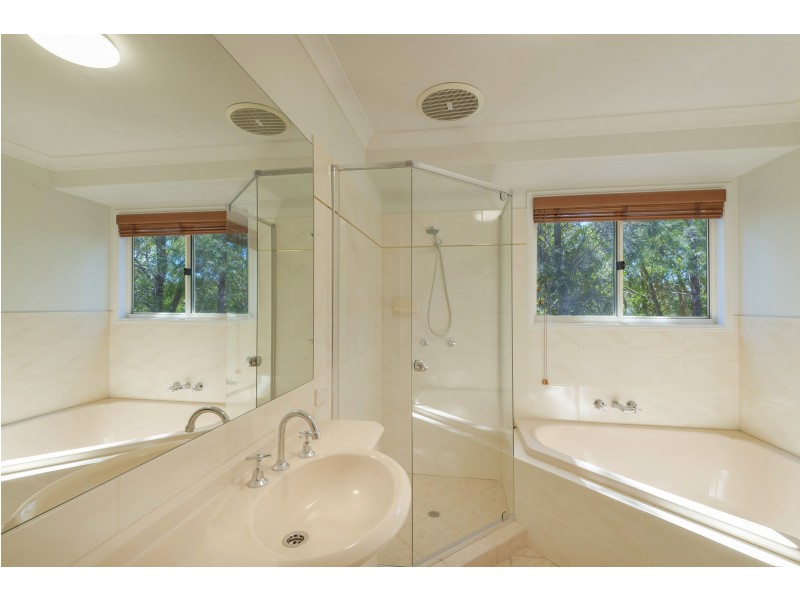 14/Spinifix Place, Twin Waters QLD 4564