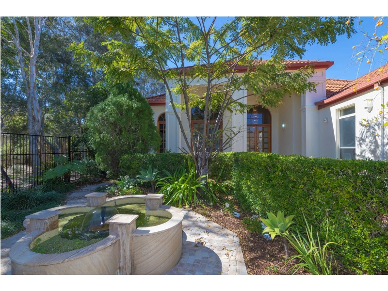 14/Spinifix Place, Twin Waters QLD 4564