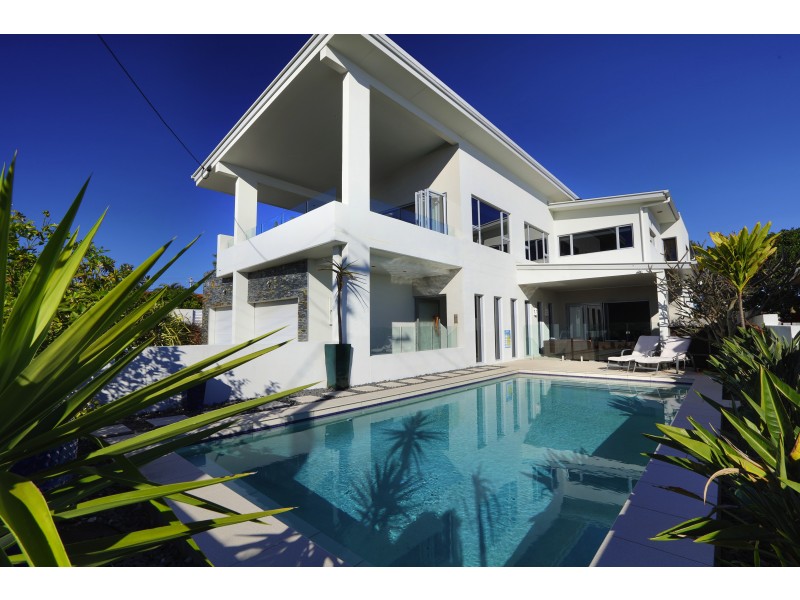 4A Barr Ave, Shelly Beach QLD 4551