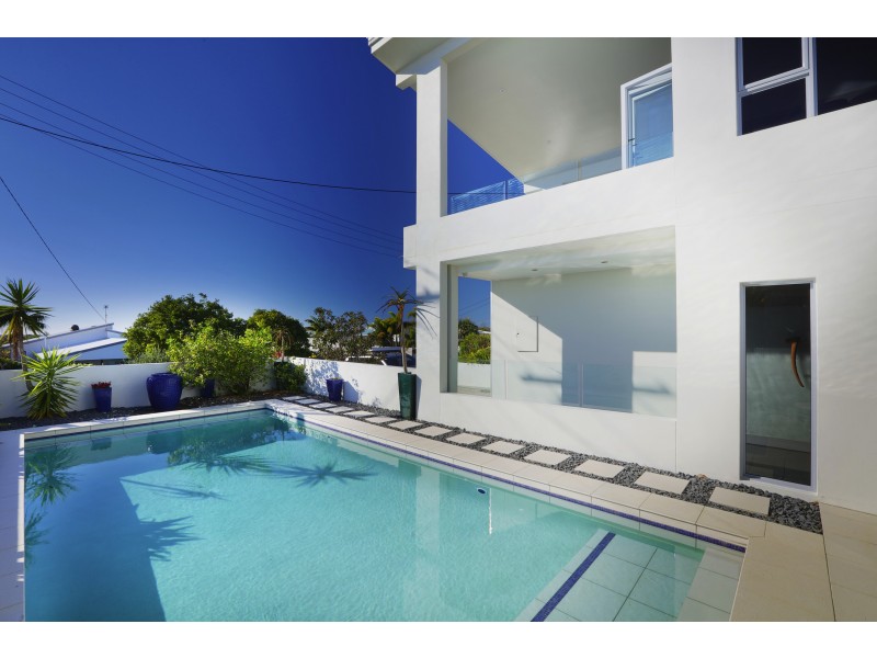 4A Barr Ave, Shelly Beach QLD 4551