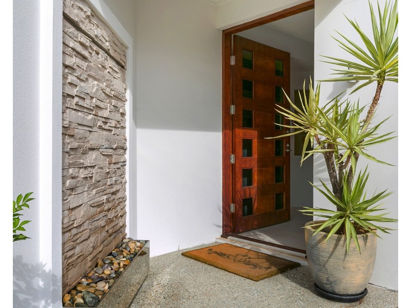 19/115 Peregian Springs Dr, Peregian Springs QLD 4573