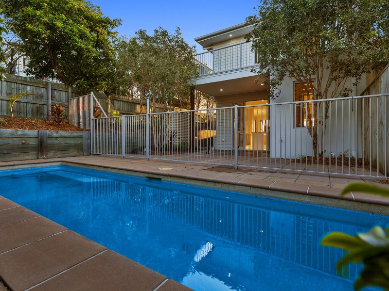 2/26 Orealla Cres, Sunrise Beach QLD 4567