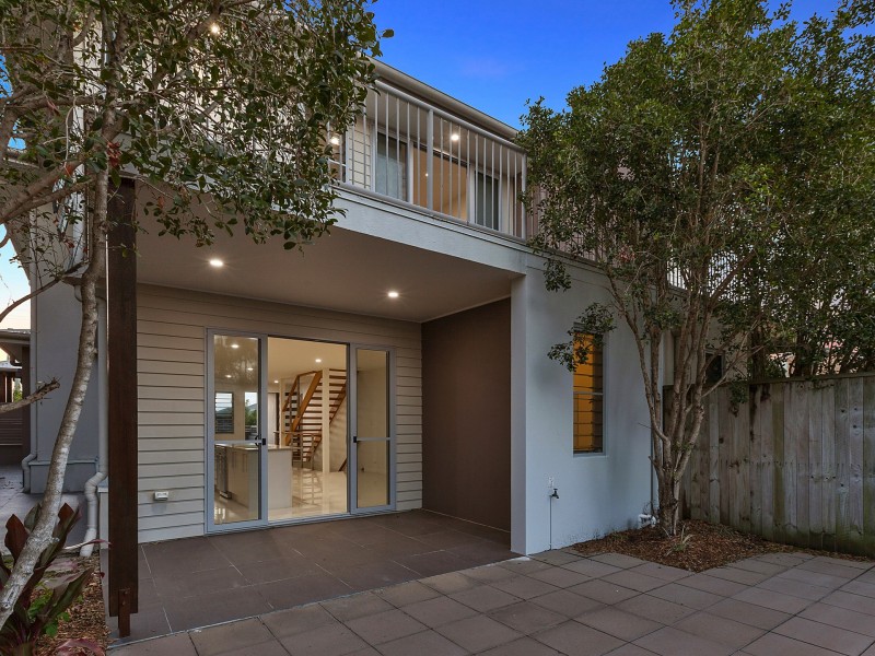 2/26 Orealla Cres, Sunrise Beach QLD 4567