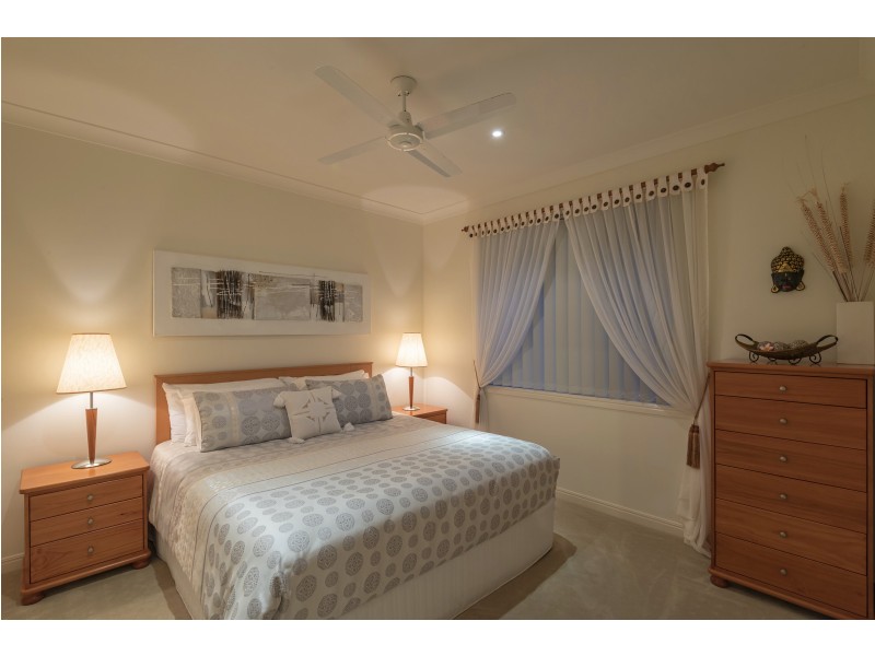 77 Prestwick Dr, Twin Waters QLD 4564