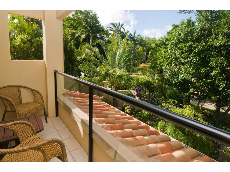 156/61 Noosa Springs Dr, Noosa Heads QLD 4567