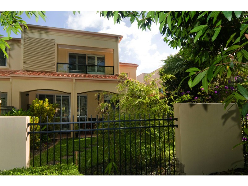 156/61 Noosa Springs Dr, Noosa Heads QLD 4567