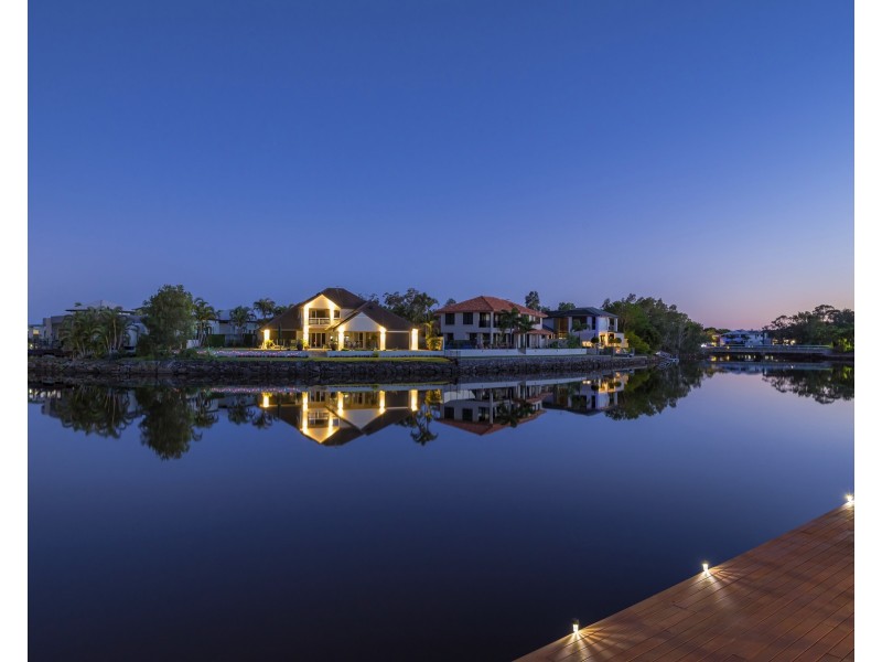 15 Nautilus Pl, Twin Waters QLD 4564