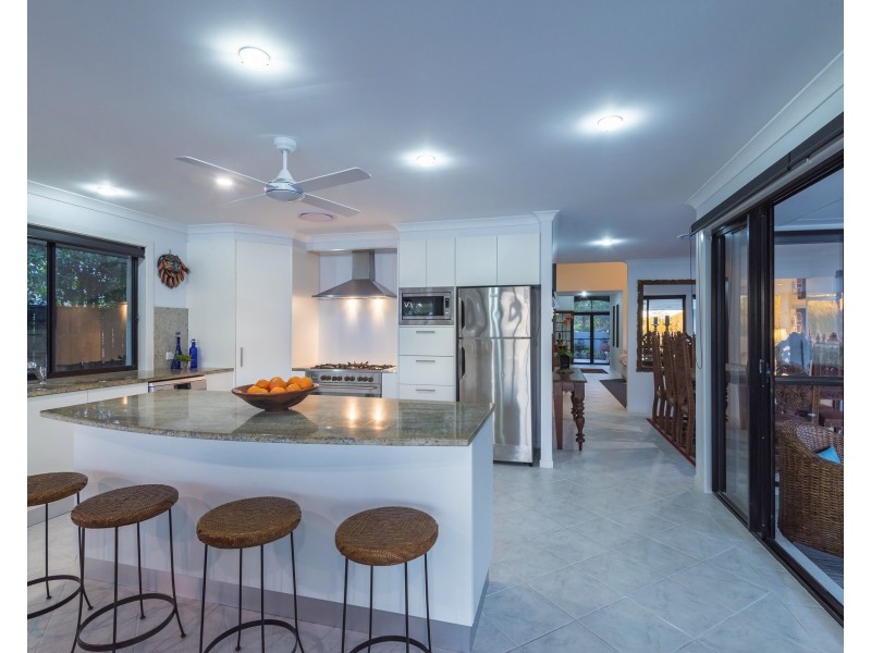 15 Nautilus Pl, Twin Waters QLD 4564