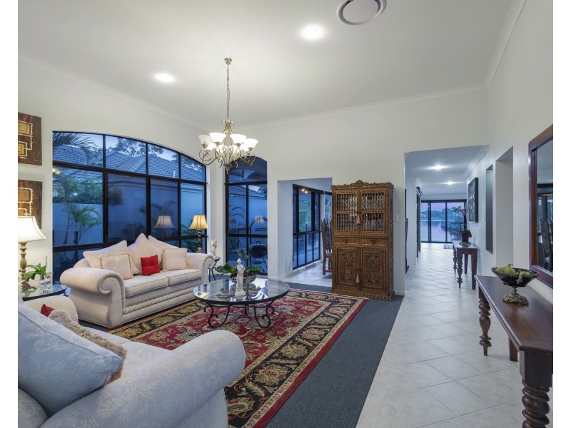 15 Nautilus Pl, Twin Waters QLD 4564