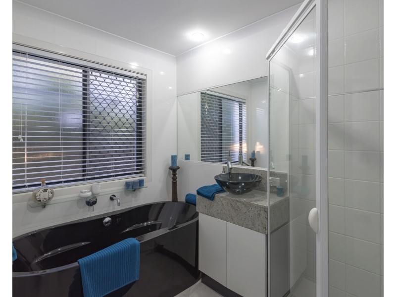 15 Nautilus Pl, Twin Waters QLD 4564