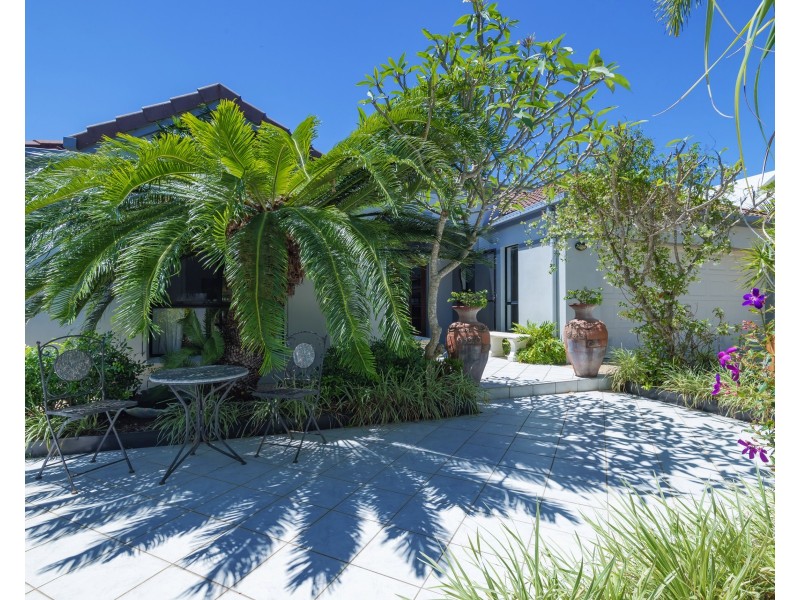 15 Nautilus Pl, Twin Waters QLD 4564
