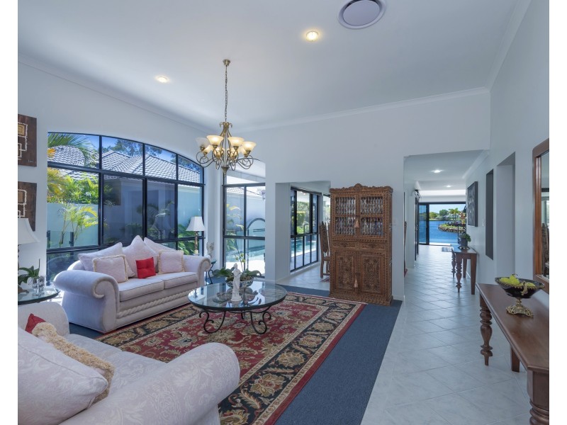 15 Nautilus Pl, Twin Waters QLD 4564