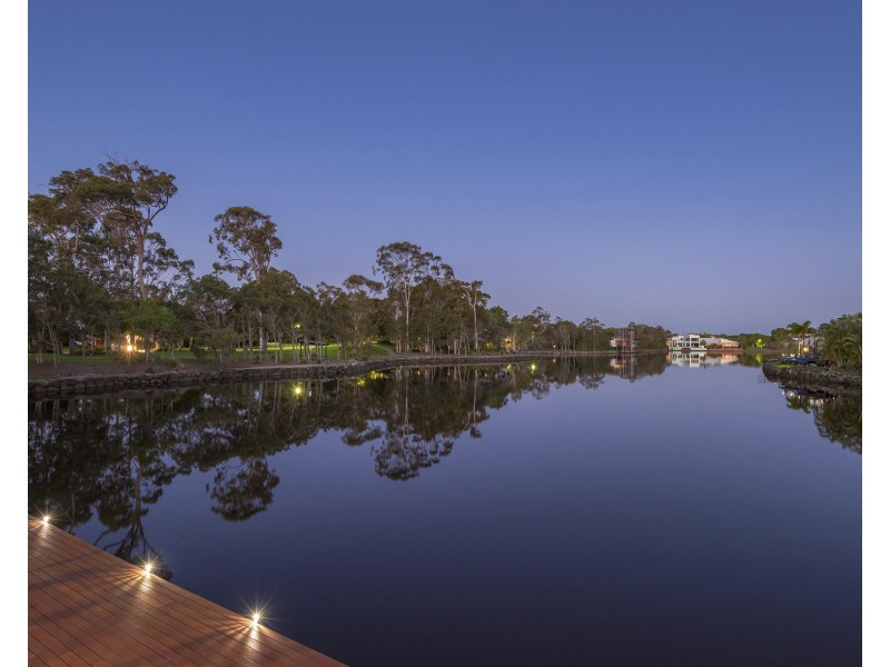 15 Nautilus Pl, Twin Waters QLD 4564