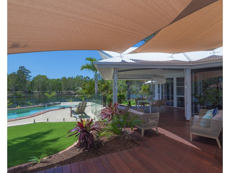 13 Glenwood Pl, Twin Waters QLD 4564