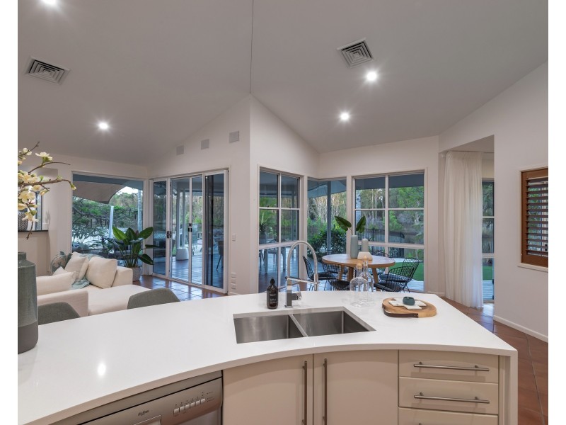 13 Glenwood Pl, Twin Waters QLD 4564