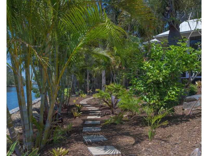 13 Glenwood Pl, Twin Waters QLD 4564