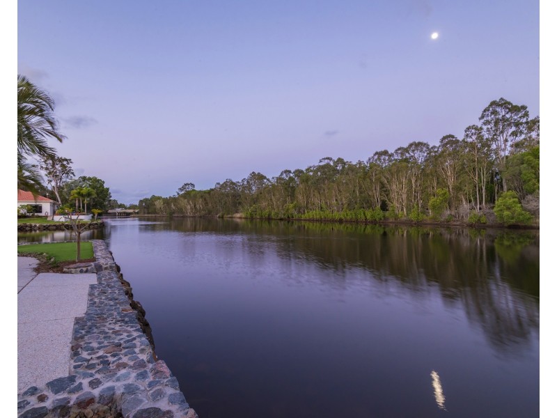 13 Glenwood Pl, Twin Waters QLD 4564