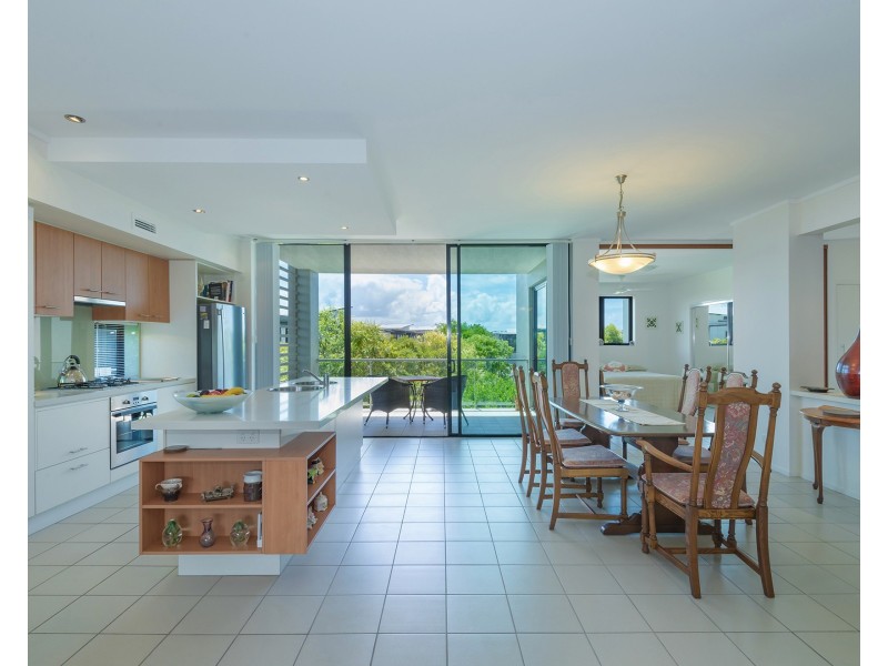 7/20 Baywater Dr, Twin Waters QLD 4564