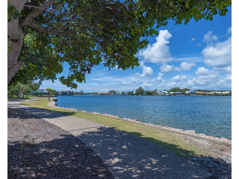 7/20 Baywater Dr, Twin Waters QLD 4564