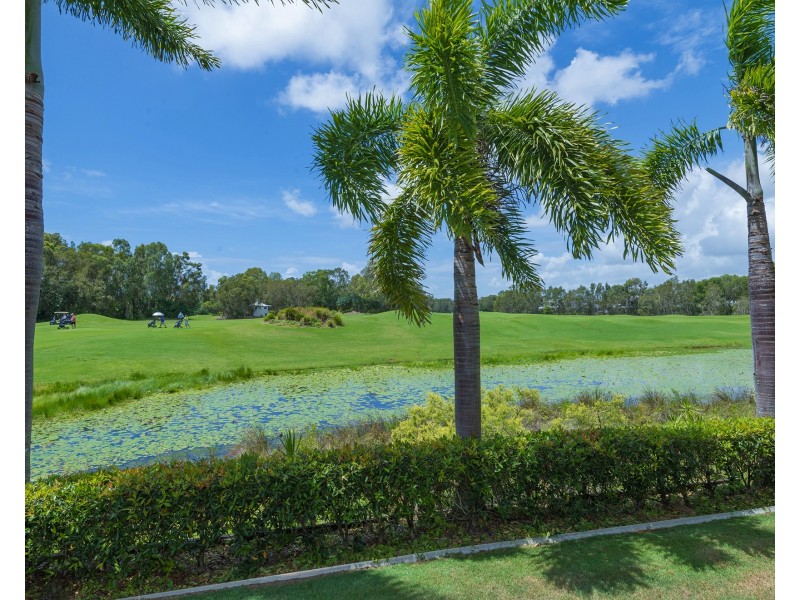 8 Baker-finch Pl, Twin Waters QLD 4564