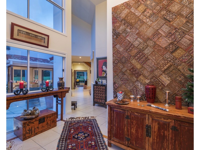 8 Baker-finch Pl, Twin Waters QLD 4564