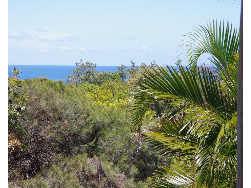 54 Driftwood Drive, Castaways Beach QLD 4567