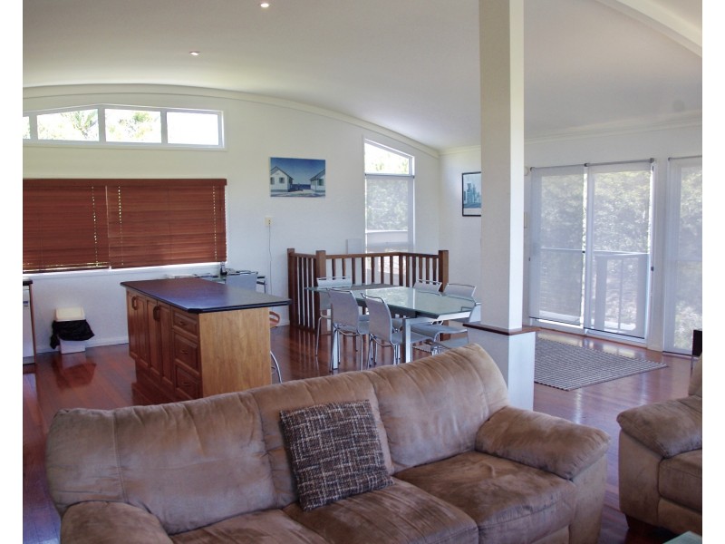 54 Driftwood Drive, Castaways Beach QLD 4567
