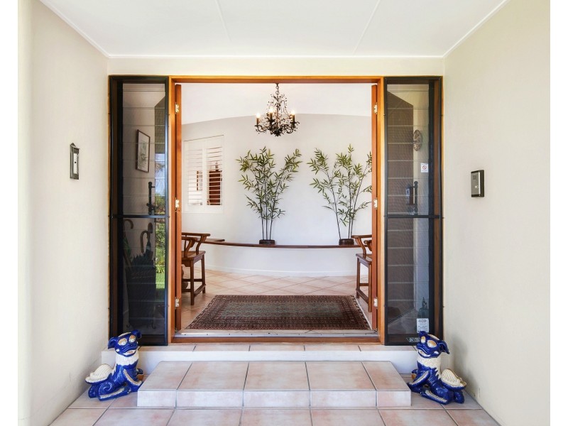 11 Glenwood Pl, Twin Waters QLD 4564