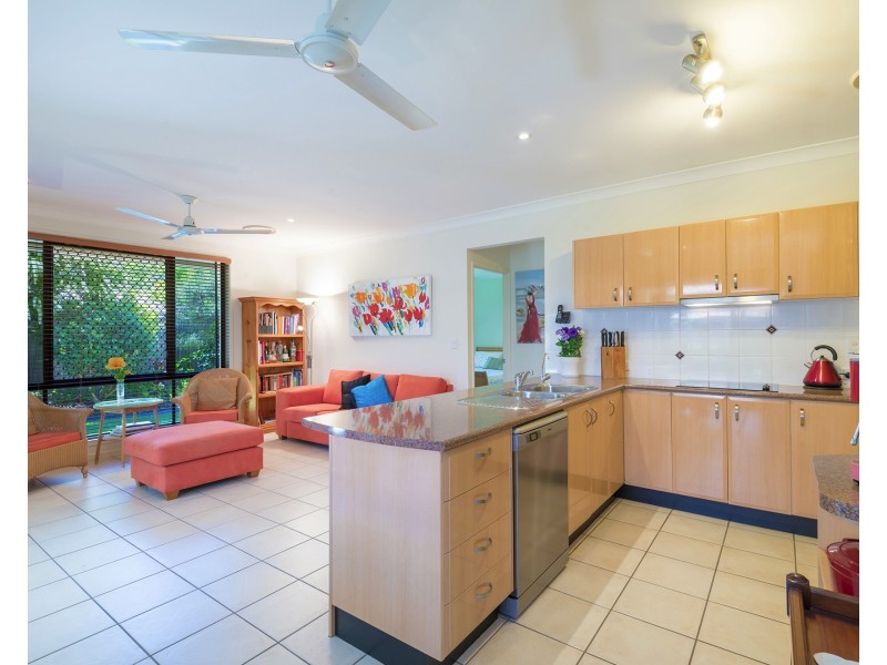 42 Prestwick Dr, Twin Waters QLD 4564