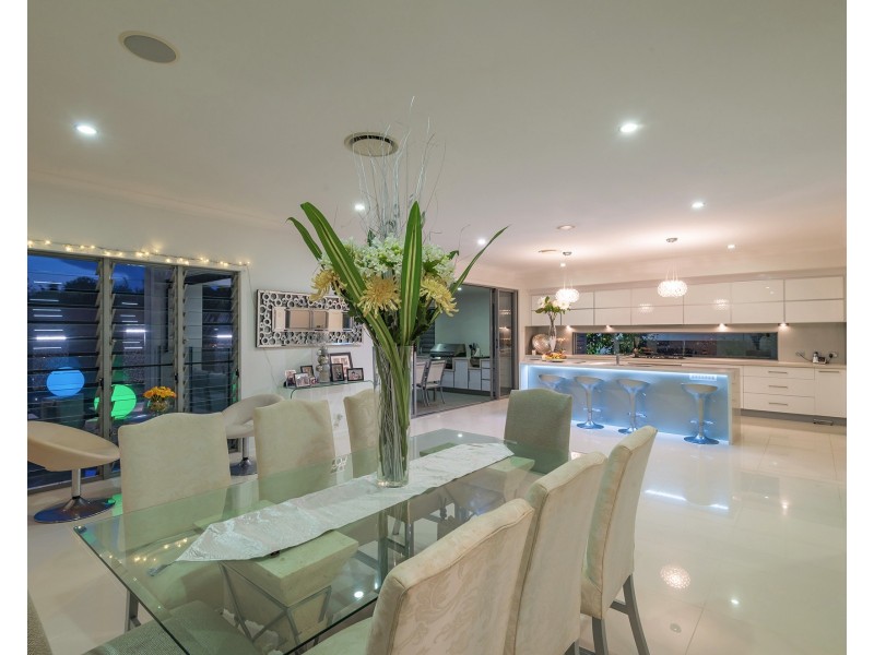 36 Anchorage Cct, Twin Waters QLD 4564