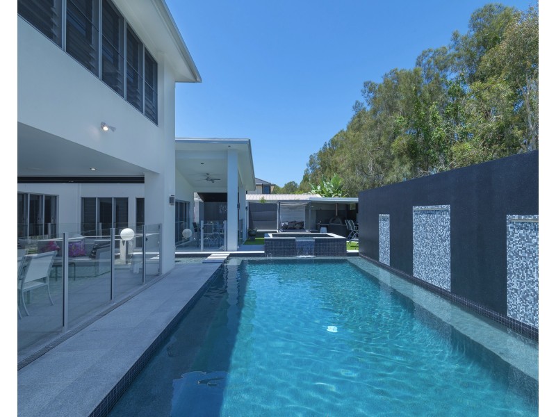 36 Anchorage Cct, Twin Waters QLD 4564