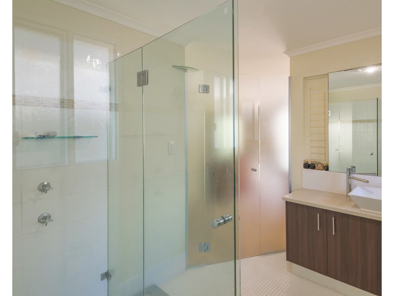 6 Peatling Lane, Twin Waters QLD 4564