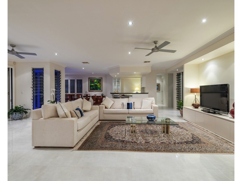 12 Oceanic Ct, Twin Waters QLD 4564