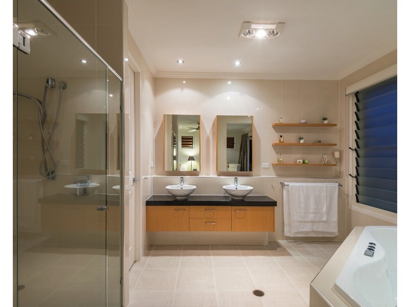 12 Oceanic Ct, Twin Waters QLD 4564