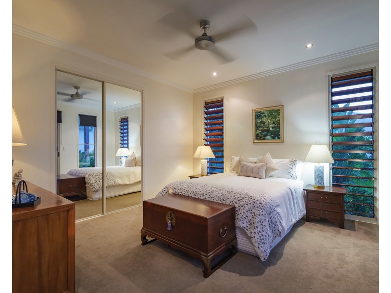 12 Oceanic Ct, Twin Waters QLD 4564