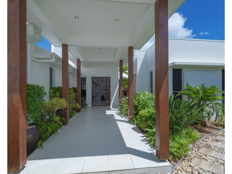 12 Oceanic Ct, Twin Waters QLD 4564