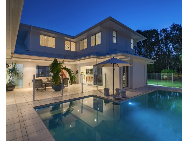 22 Hetherington Dr, Twin Waters QLD 4564