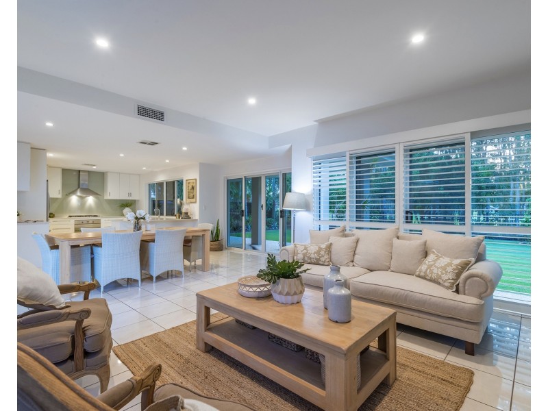 22 Hetherington Dr, Twin Waters QLD 4564