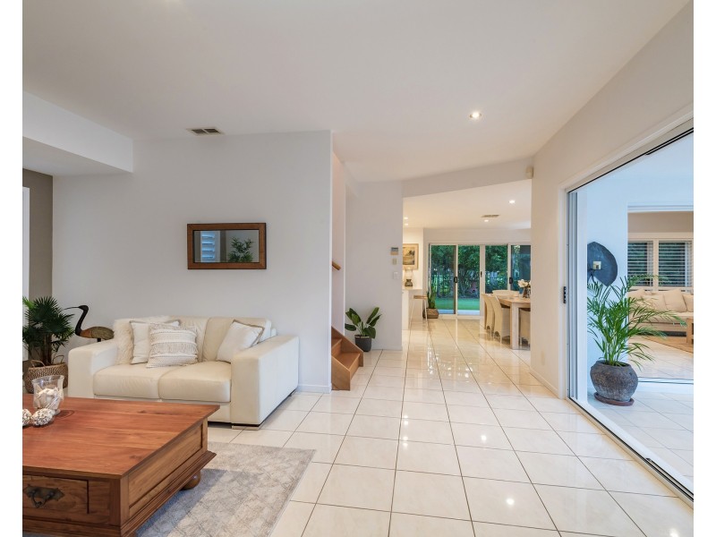 22 Hetherington Dr, Twin Waters QLD 4564