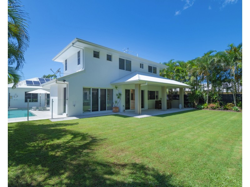 22 Hetherington Dr, Twin Waters QLD 4564