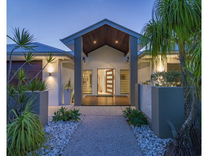 22 Hetherington Dr, Twin Waters QLD 4564