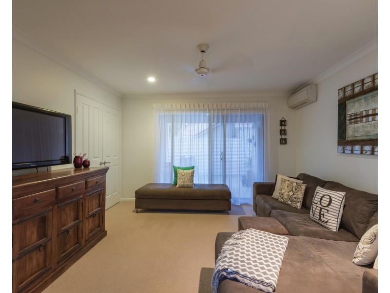 6 Sunview Dr, Twin Waters QLD 4564