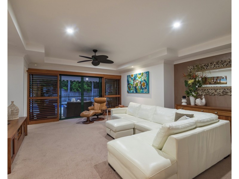 21 Baker-finch Pl, Twin Waters QLD 4564