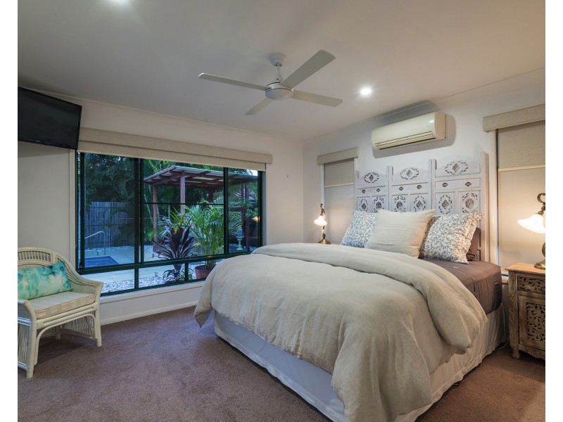 21 Baker-finch Pl, Twin Waters QLD 4564