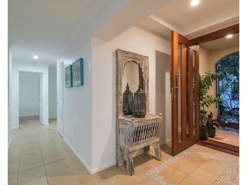 21 Baker-finch Pl, Twin Waters QLD 4564