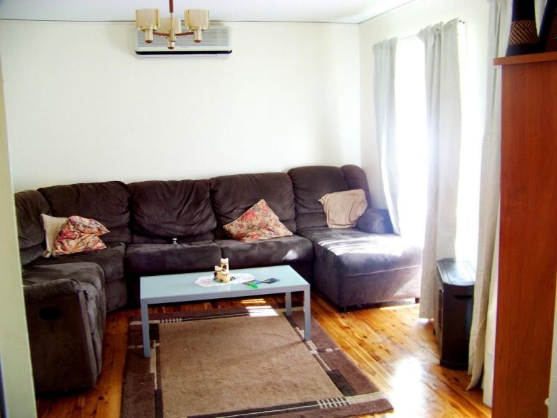 10 Poplar Crescent, Bradbury NSW 2560